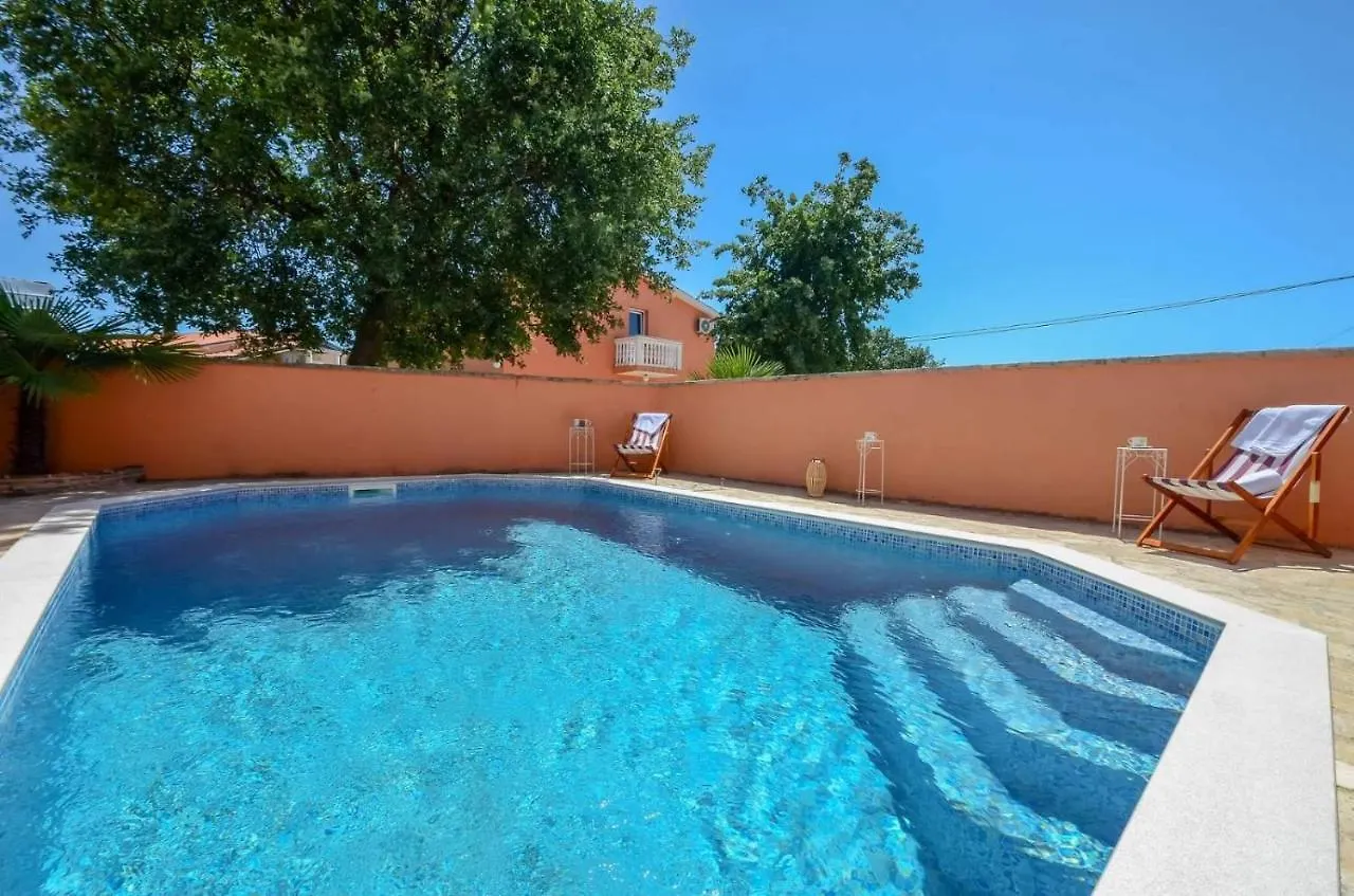 Holiday House With Swimming Pool Iva Marčana Villa